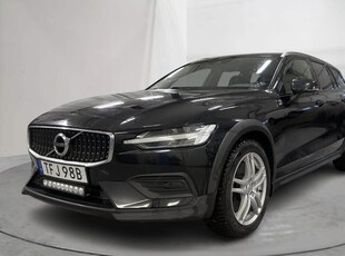 Volvo V60 B4 Cross Country AWD Mildhybrid, Diesel (197hk)