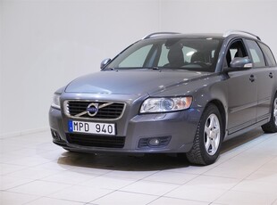 Volvo V50 D2 115hk Summum Läderklädsel Dragkrok Vinterhjul 2.99% Ränta