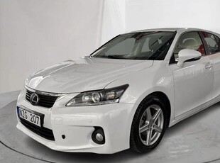 Lexus CT200h 2013, Halvkombi