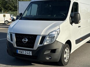 Nissan NV4002.3 dCi Skåp 2018, Minibuss