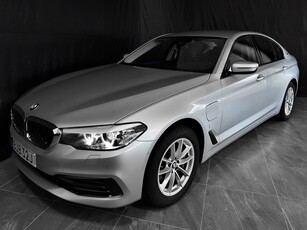 BMW 530e iPerformance Sedan Sport line Navi 252hk