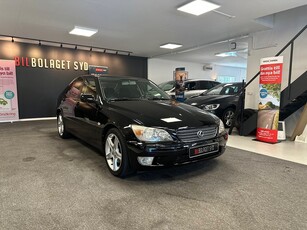 Lexus IS 200 2.0