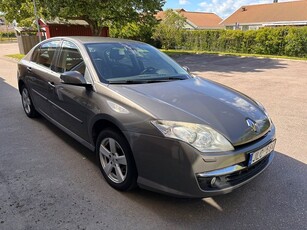 Renault Laguna 2.0 drag sedan ny besiktad välvårdad