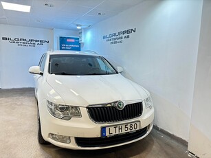 Skoda Superb Kombi 2.0 TDI 4x4 / Drag / Ny Serv / Ny Kamrem