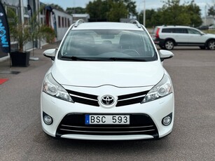 Toyota Verso 1.8 147hk Business | Drag | Kamera | 7-sits