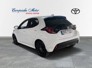 Toyota Yaris 1,5 HSD / Style / Säkerhetspaket / Vinterhjul