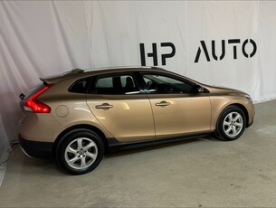 Volvo V40 Cross Country T4 Momentum Aut Lågmil