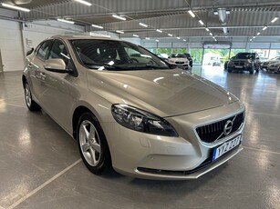 Volvo V40 D2 Kinetic Euro 6 Fullservad hos Volvo 1-Ägare