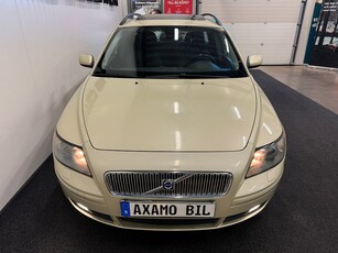 Volvo V50 1.6 Summum 101Hk Låga mil Taklucka 3.95% 534kr/mån