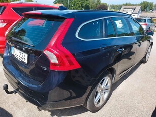 Volvo V60 T3 Momentum Euro 6