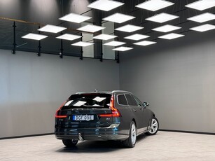 Volvo V90 B4 Geartronic Momentum /Drag/Navi/VOC/B-kam