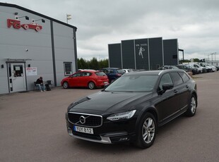 Volvo V90 Cross Country D4 AWD Momentum 191 hk VOC Drag Euro 6