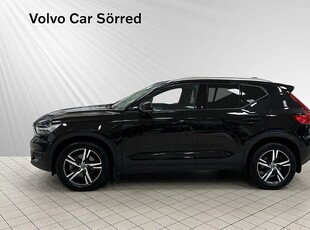 Volvo XC40 D4 AWD Momentum Intro Edition