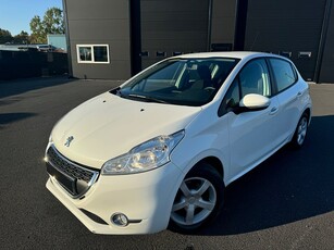 Peugeot 208 5-dörrar 1.2 VTi Euro 5/NYSERVAD/S&Vhjul/NYBES