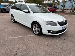 Skoda Octavia TDI 150hk DSG Premium Canton Värm Kamera Drag