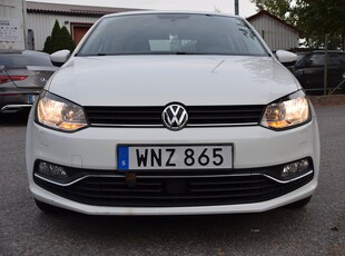 Volkswagen Polo 5-dörrar 1.2 TSI Euro 6 Auto Motorvärmare