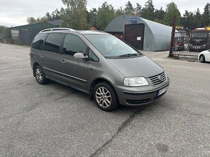 Volkswagen Sharan 1.8 T Base United Nybesiktad Drag Värmare