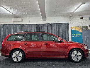 Volvo V50 D2 Ny servad 6-växlad P-sensorer 606kr/mån