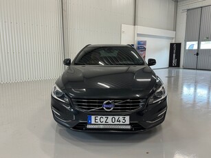 Volvo V60 D4 Geartronic Momentum |Drag |D-värm |Läder |181hk