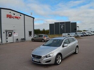 Volvo V60 D4 Momentum 163 hk D-Värmare Drag