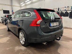 Volvo V60 T3 Momentum Dragkrok