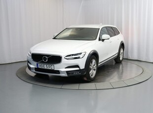 Volvo V90 Cross Country