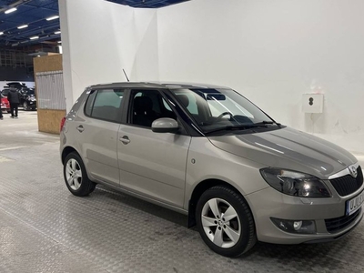 Skoda Fabia1.2 TSI Ambiente Fresh Sensorer Välservad 2015, Halvkombi