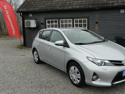 Toyota Auris1.6 Valvematic Euro 5 2014, Halvkombi