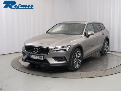 Volvo V60Cross Country B4 AWD Diesel Adv SE Läder H&K 19