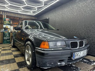 BMW 320 i Sedan