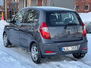 Hyundai i10 1.1 iRDE Premium 69hk Lågmil Motorvärmare Nyserv