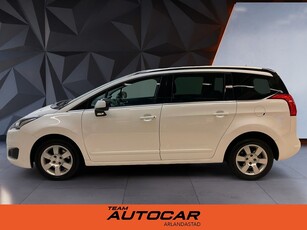 Peugeot 5008 1.6 BlueHDi 7-Sits/Panorama/Nyservad/Kamrembytt