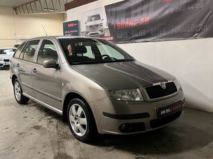 Skoda Fabia Kombi 1.4 //Lågmil//Ny bes//6 mån garanti//