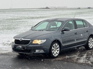 Skoda Superb1.4 TSI | XENON | NYBES 2009, Halvkombi