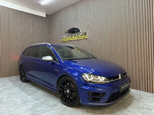 Volkswagen Golf R Sportscombi Perfomance Blue Navigator