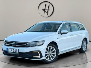 Volkswagen Passat GTE Plug-in Hybrid 1-Ägare Drag * 2966Mil*