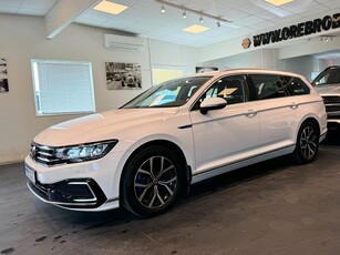 Volkswagen Passat Sportscombi GTE Cockpit Värmare Drag Gps