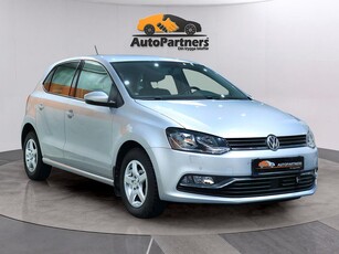 Volkswagen Polo 5-dörrar 1.2TSI PDC 5800mil 3,95% 1330kr/mån