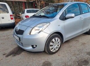 Toyota Yaris5-dörrar 1.3 VVT-i Ny besiktigad 2008, Halvkombi