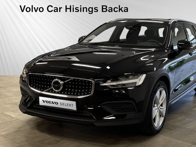 Volvo V60Cross Country B4 AWD Diesel Core Kamera 2023, Kombi