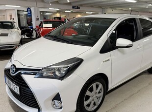 Toyota YarisHybrid e-CVT Active, Edition Feel Euro 6 2015, Halvkombi