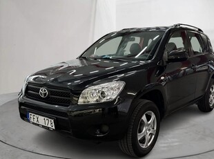 Toyota RAV4 2.0 (152hk)