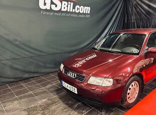 Audi A31.8 1997, Halvkombi