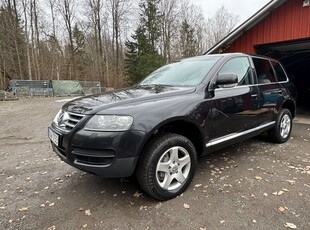 Volkswagen Touareg4.2 V8 4XMotion TipTronic NYBESIKTAD 2006, SUV