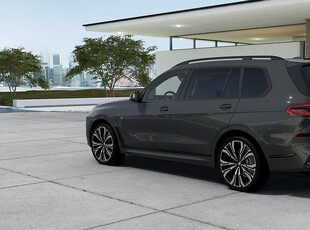 BMW X7 xDrive40d M Sport Pro Exclusivpaket Aktiv-Styrning DAP Värmare D