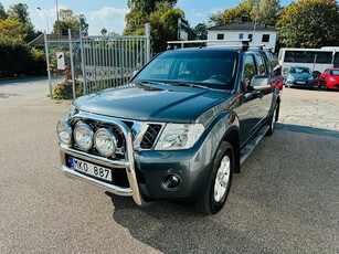 Nissan Navara 2.5 DCI 144HK 4X4 DUBBELHYTT / EN ÄGARE