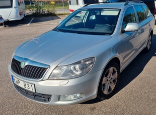 Skoda OctaviaKombi 1.6 MPI Multifuel Elegance Euro 5 2011, Kombi