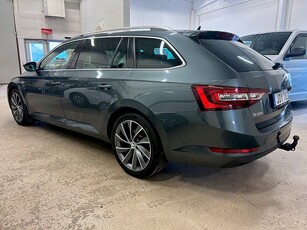 Skoda Superb Kombi 2.0 TDI 4x4 L&K Business Edition S+V-hjul