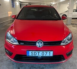 Volkswagen Golf Sportscombi 2.0 TDI BMT R-Line Värmare