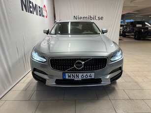 Volvo V90 Cross Country T5 AWD Momentum Drag Kamera Navi H&K